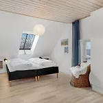 公寓 2 Bedroom Cozy In 里伯