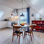 2 Bedroom Cozy In 公寓